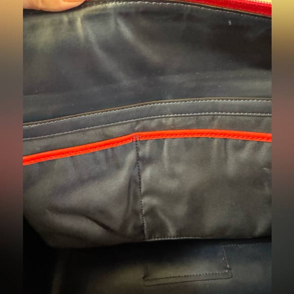 Authentic Tory Burch Red Parker - Picture 7 of 17